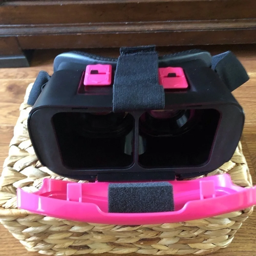 Cellphone VR Goggles